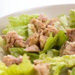 Tuna and Romaine lettuce salad