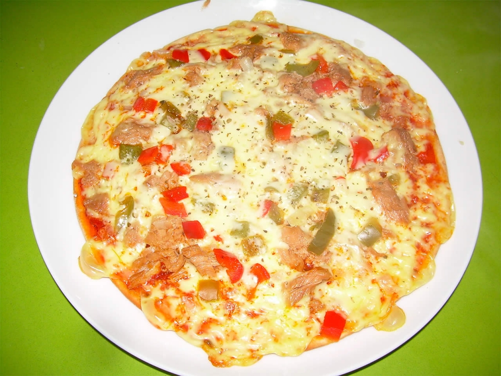 Pizza de Atún Mediterránea